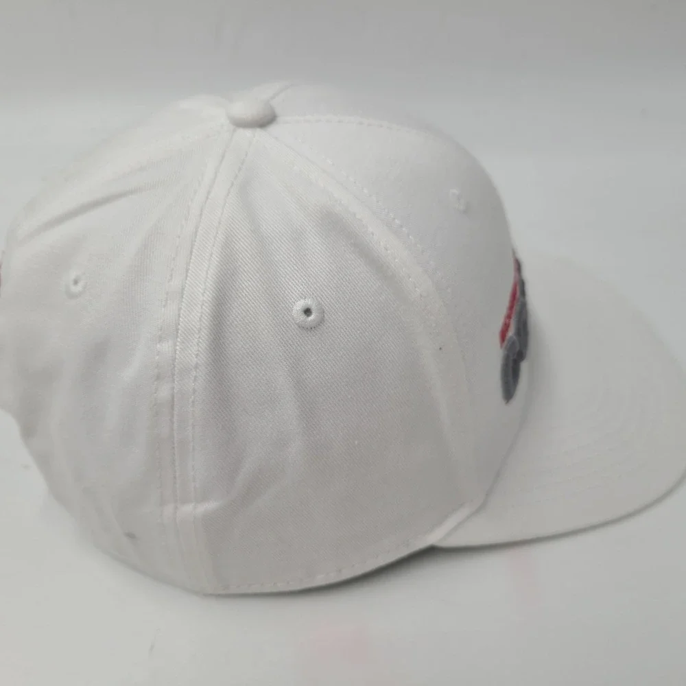 Washington State Cougars Hat Snapback Captivating‎ White Red Gray NCAA Logo Men